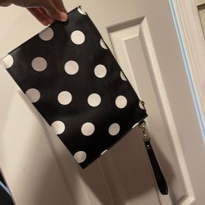 Reversible wristlet striped or polka dot